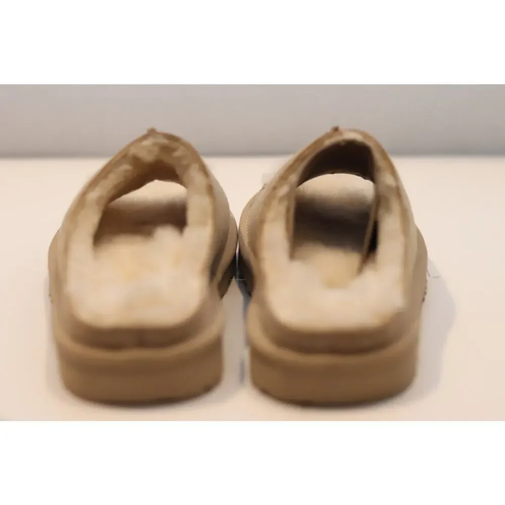 UGG Greenport Slide Sz 5 youth
